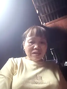  YooY  online show from 11-18-25, 02:59