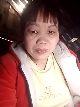  YooY  online show from 11-26-25, 12:10