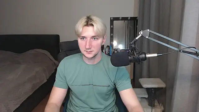 Snapshot of Elvin_Vaenight chatting on 09-10-25, 09:36 Elvin Vaenight online show from 09-10-25, 09:36