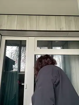 AliceCurlyX online show from 11-28-25, 07:52