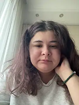 Snapshot of AliceCurlyX chatting on 02-04-26, 06:41 AliceCurlyX online show from 02-04-26, 06:41