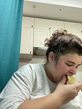 Snapshot of AliceCurlyX chatting on 02-19-26, 05:48 AliceCurlyX online show from 02-19-26, 05:48