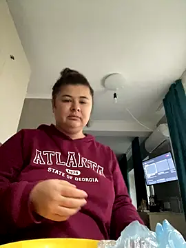 AliceCurlyX online show from 11-30-25, 08:26