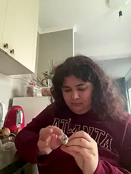 AliceCurlyX online show from 12-02-25, 12:18