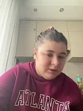 Snapshot of AliceCurlyX chatting on 02-14-26, 09:42 AliceCurlyX online show from 02-14-26, 09:42