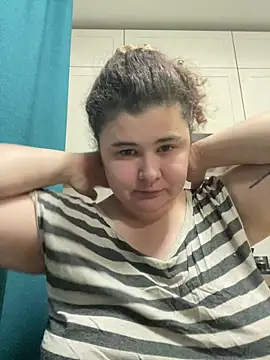 Snapshot of AliceCurlyX chatting on 02-25-26, 02:28 AliceCurlyX online show from 02-25-26, 02:28