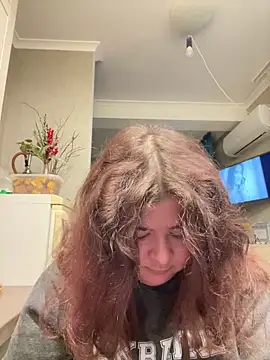 AliceCurlyX online show from 12-15-25, 11:42