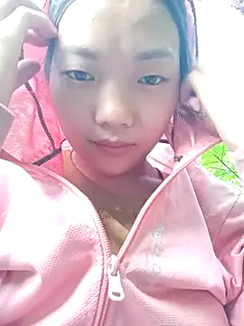 Snapshot of Ananine chatting on 10-19-25, 08:39 Ananine online show from 10-19-25, 08:39