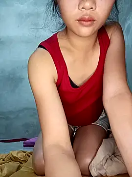 Snapshot of Ananine chatting on 10-15-25, 05:54 Ananine online show from 10-15-25, 05:54