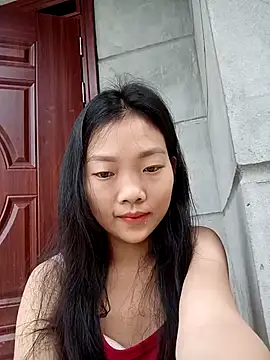 Ananine online show from 05-13-26, 12:39