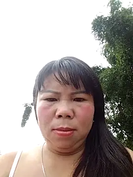 lusy-00 online show from 10-31-25, 12:51