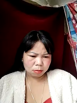 lusy-00 online show from 11-18-25, 02:16