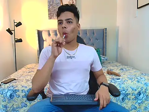 stewart mateo  online show from 09-15-25, 02:45