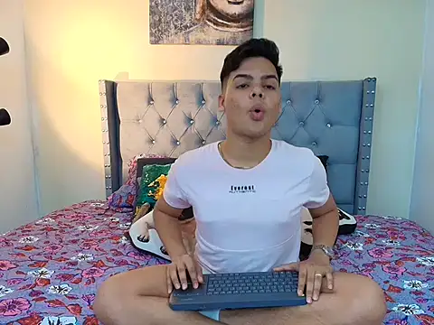 stewart mateo  online show from 10-08-25, 02:02