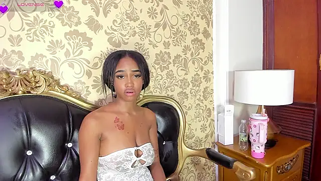 JulitPink online show from 03-08-26, 02:04