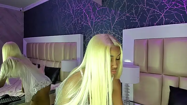 JulitPink online show from 01-09-26, 11:50