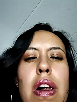 Snapshot of Queen_Ashly chatting on 07-10-26, 04:01 Queen Ashly online show from 07-10-26, 04:01