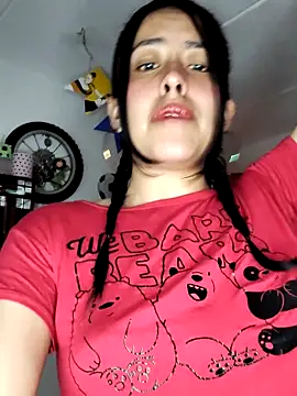 Snapshot of Queen_Ashly chatting on 06-14-26, 02:24 Queen Ashly online show from 06-14-26, 02:24
