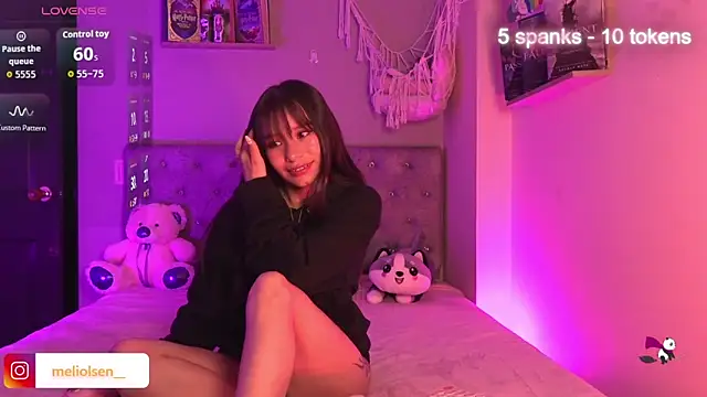 Alisha Olsen  online show from 03-19-26, 04:45