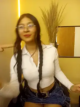 BrendaRojas  online show from 03-13-26, 07:41