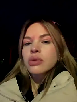 Snapshot of SMELLSEX chatting on 10-01-25, 03:49 SMELLSEX online show from 10-01-25, 03:49