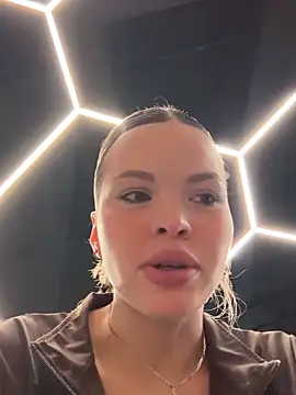 SMELLSEX online show from 10-31-25, 05:53