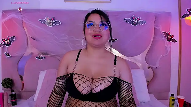 Snapshot of AbbieJoness__ chatting on 10-21-25, 02:16 AbbieJoness   online show from 10-21-25, 02:16