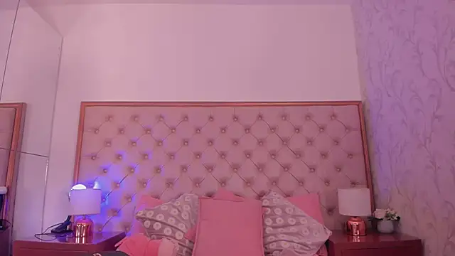 sweetabbey online show from 10-23-25, 01:59