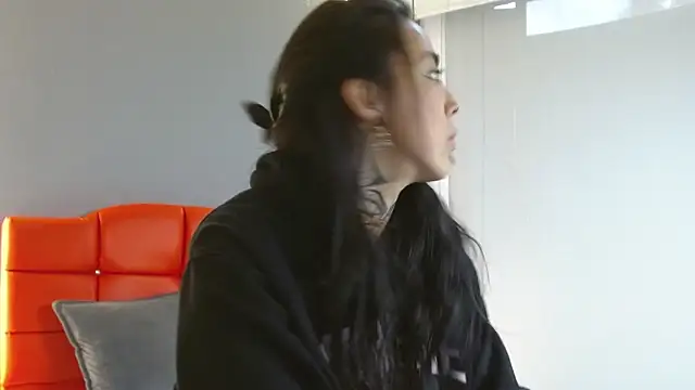 LiaMonroee  online show from 02-11-26, 12:05