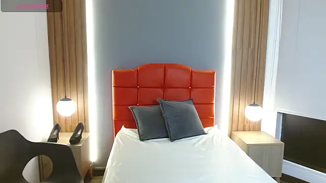 LiaMonroee  online show from 02-12-26, 12:05