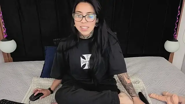 LiaMonroee  online show from 05-24-26, 12:27