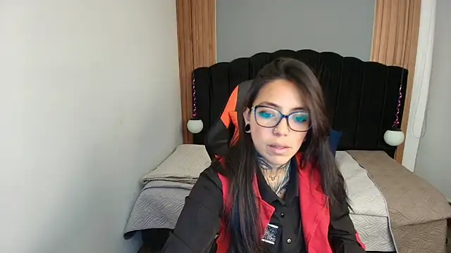 LiaMonroee  online show from 05-19-26, 12:01