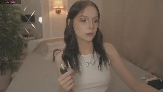 claire bennett online show from 09-13-25, 10:54