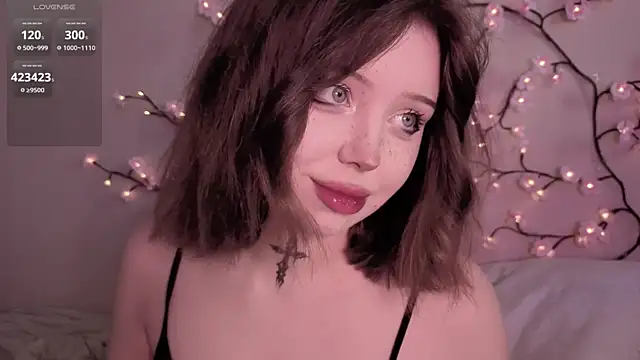 RileyVice online show from 04-12-26, 08:17