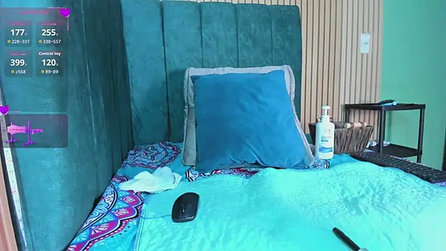 Snapshot of EvelynFoxx- chatting on 02-26-26, 07:25 EvelynFoxx- online show from 02-26-26, 07:25