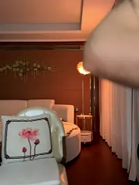 yuer2563 online show from 10-15-25, 07:38