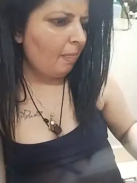 Snapshot of Jann_Riya333 chatting on 07-10-26, 04:07 Jann Riya333 online show from 07-10-26, 04:07