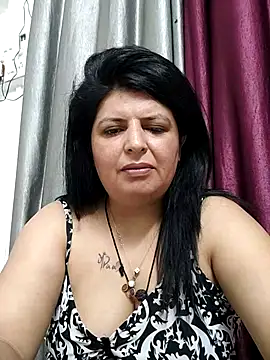 Snapshot of Jann_Riya333 chatting on 06-22-26, 01:22 Jann Riya333 online show from 06-22-26, 01:22