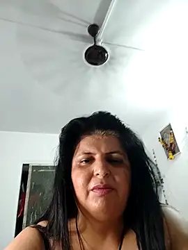 Snapshot of Jann_Riya333 chatting on 06-16-26, 08:20 Jann Riya333 online show from 06-16-26, 08:20
