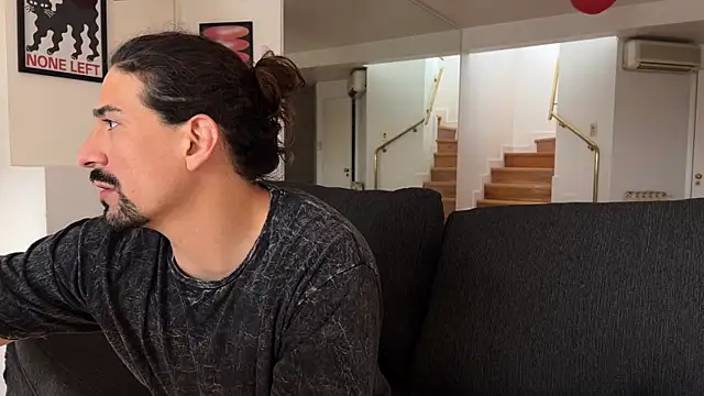 lenruy online show from 10-28-25, 07:57