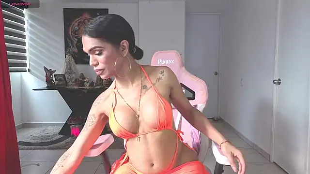 isabella pearl  online show from 04-15-26, 09:04