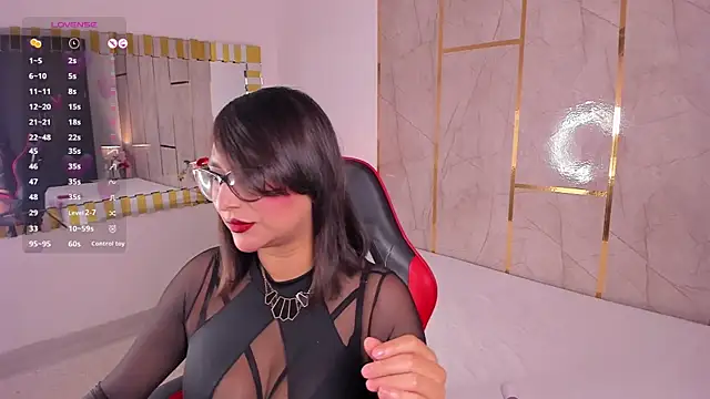 KendallJay online show from 10-12-25, 08:43