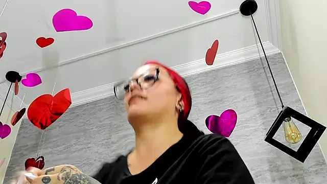 Zami Escobar of online show from 02-13-26, 05:57