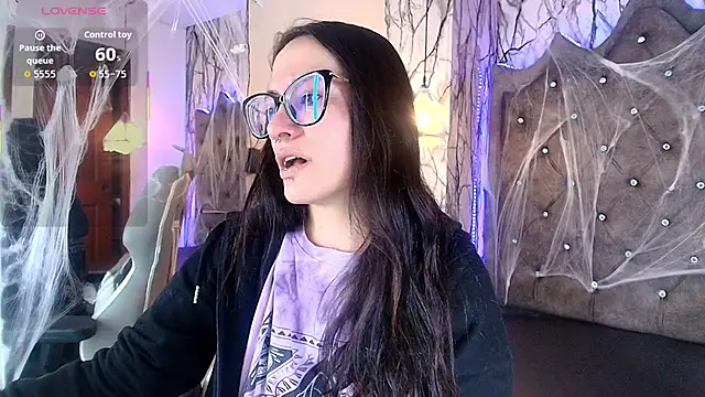 Zami Escobar of online show from 11-01-25, 08:14