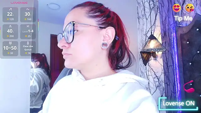 Zami Escobar of online show from 03-25-26, 06:51