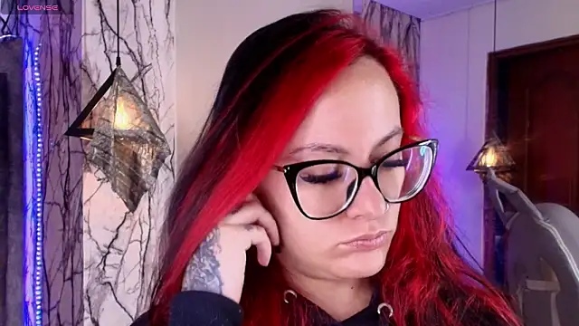 Zami Escobar of online show from 03-11-26, 05:07