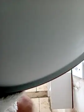 Snapshot of Snoopreto42 chatting on 10-12-25, 09:32 Snoopreto42 online show from 10-12-25, 09:32