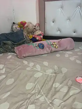 Snapshot of Ashly_cutee chatting on 11-30-25, 12:22 Ashly cutee online show from 11-30-25, 12:22