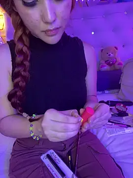 Snapshot of Ashly_cutee chatting on 02-04-26, 08:26 Ashly cutee online show from 02-04-26, 08:26