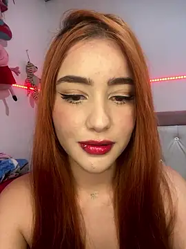 Snapshot of Ashly_cutee chatting on 01-08-26, 01:11 Ashly cutee online show from 01-08-26, 01:11